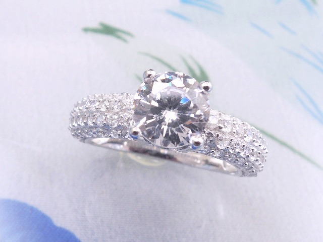 �n�[�g�̃����O