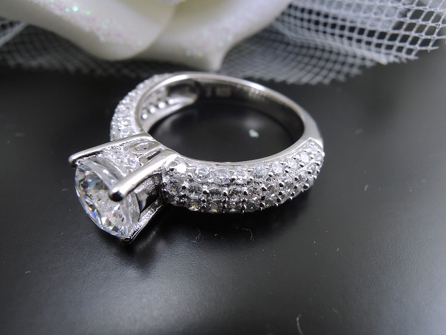 �n�[�g�̃����O