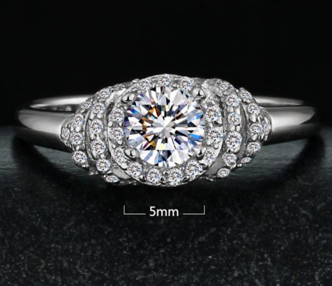 �n�[�g�̃����O