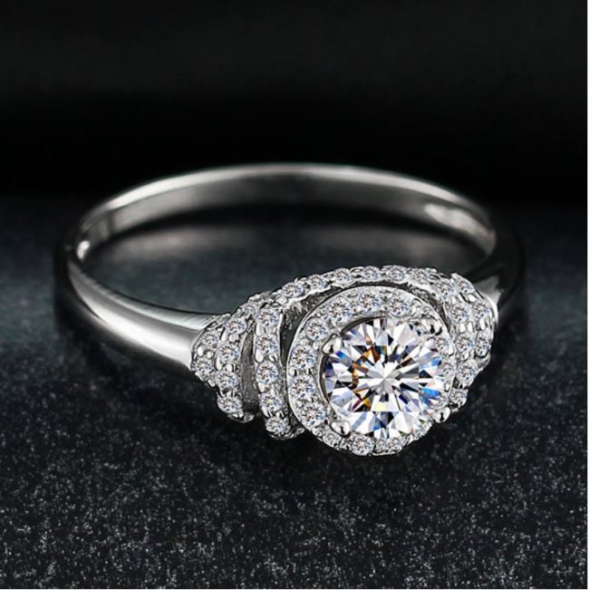 �n�[�g�̃����O