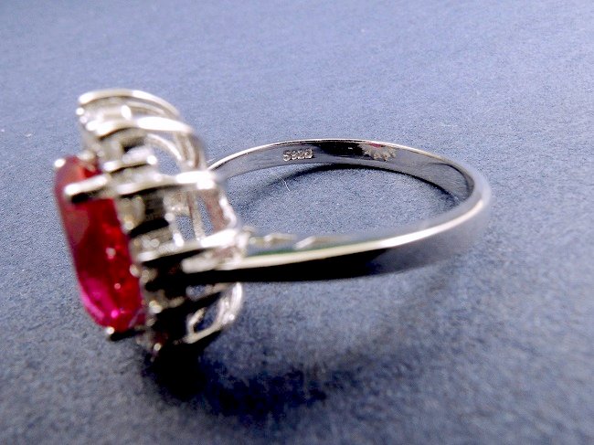 �n�[�g�̃����O