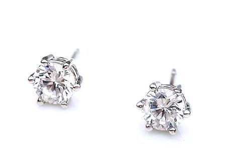 �L���[�r�b�N�W���R�j�A�̃s�A�X