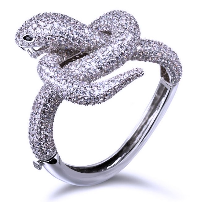 �X�l�[�N�@�o���O���E�u���X���b�g�@�L���[�r�b�N�W���R�j�A�E�A�N�Z�T���[