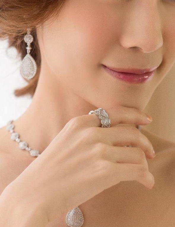 �G�^�j�e�B�����O�@�}�C�N���p���F�Z�b�e�B���O