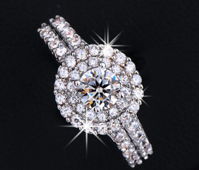 CZ�@�L���[�r�b�N�W���R�j�A�@�����O