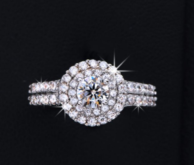 CZ�@�L���[�r�b�N�W���R�j�A�@�����O