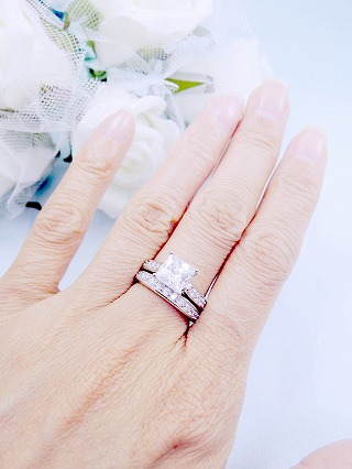 CZ�@�L���[�r�b�N�W���R�j�A�@�����O