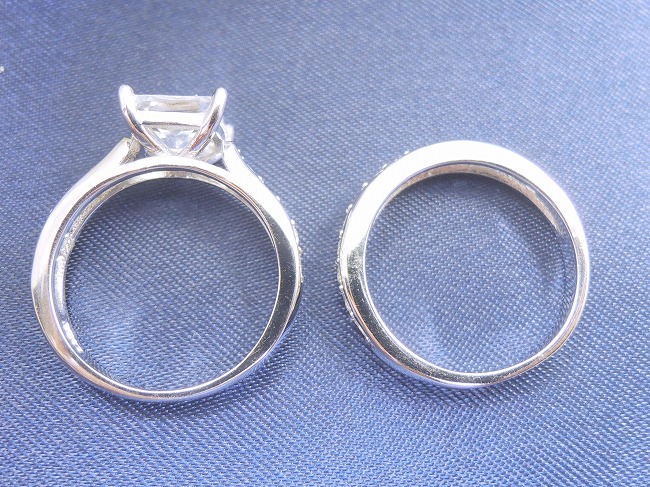 CZ�@�L���[�r�b�N�W���R�j�A�@�����O