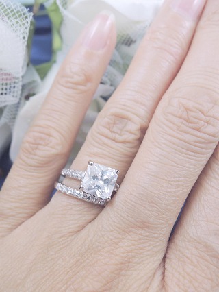 CZ�@�L���[�r�b�N�W���R�j�A�@�����O