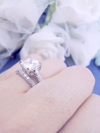 CZ�@�L���[�r�b�N�W���R�j�A�@�����O