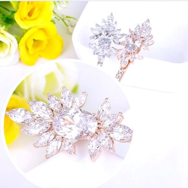 �L���[�r�b�N�W���R�j�A�̃w�A�E�A�N�Z�T���[