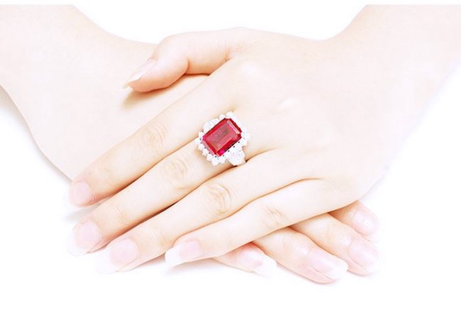 �L���[�r�b�N�W���R�j�A�@���r�[ �����O