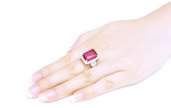 �L���[�r�b�N�W���R�j�A�@���r�[ �����O