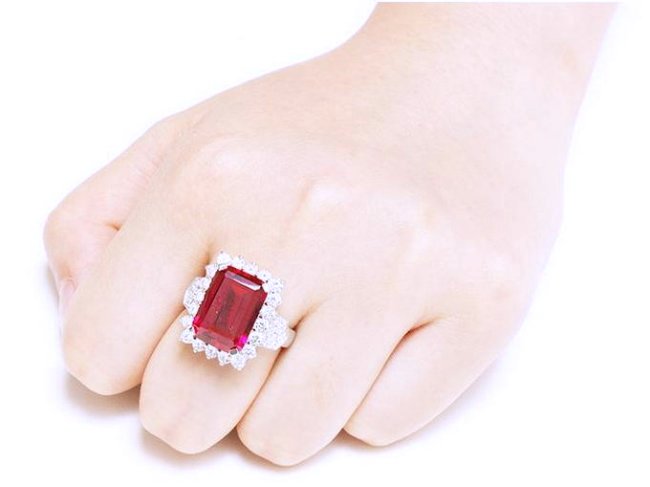 �L���[�r�b�N�W���R�j�A�@���r�[ �����O