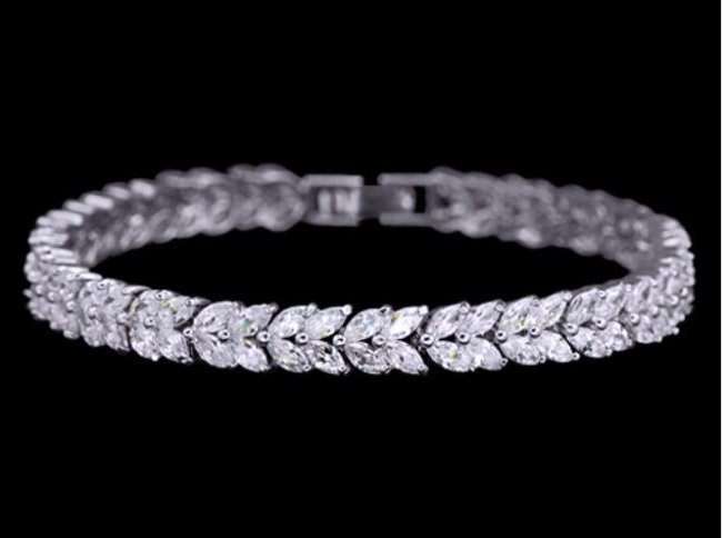 �e�j�X�u���X���b�g�@tennis bracelet �L���[�r�b�N�W���R�j�A�E�A�N�Z�T���[