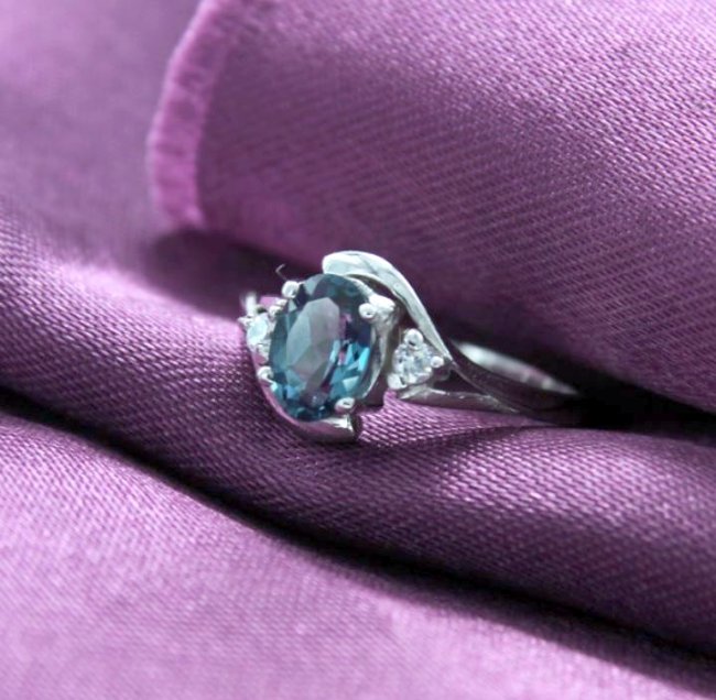 �n�[�g�̃����O