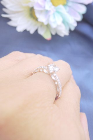 �L���[�r�b�N�W���R�j�A�̃����O