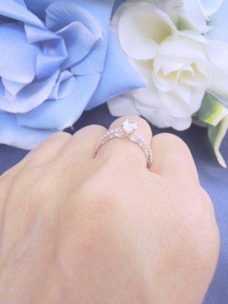 �L���[�r�b�N�W���R�j�A�̃����O