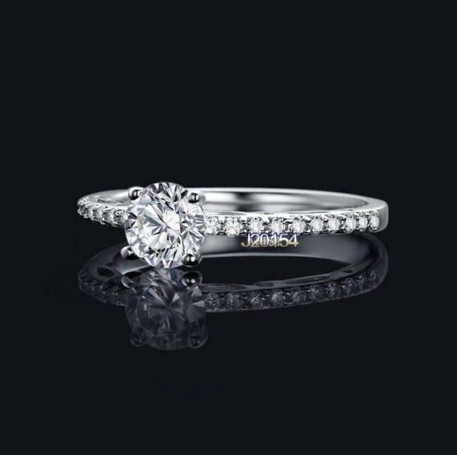 �L���[�r�b�N�W���R�j�A�̃����O