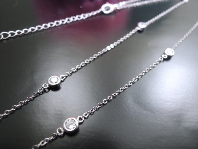 �A�N�Z�T���[�@�l�b�N���X