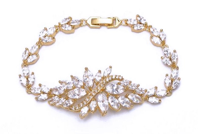 �u���X���b�g�@bracelet �L���[�r�b�N�W���R�j�A�E�A�N�Z�T���[