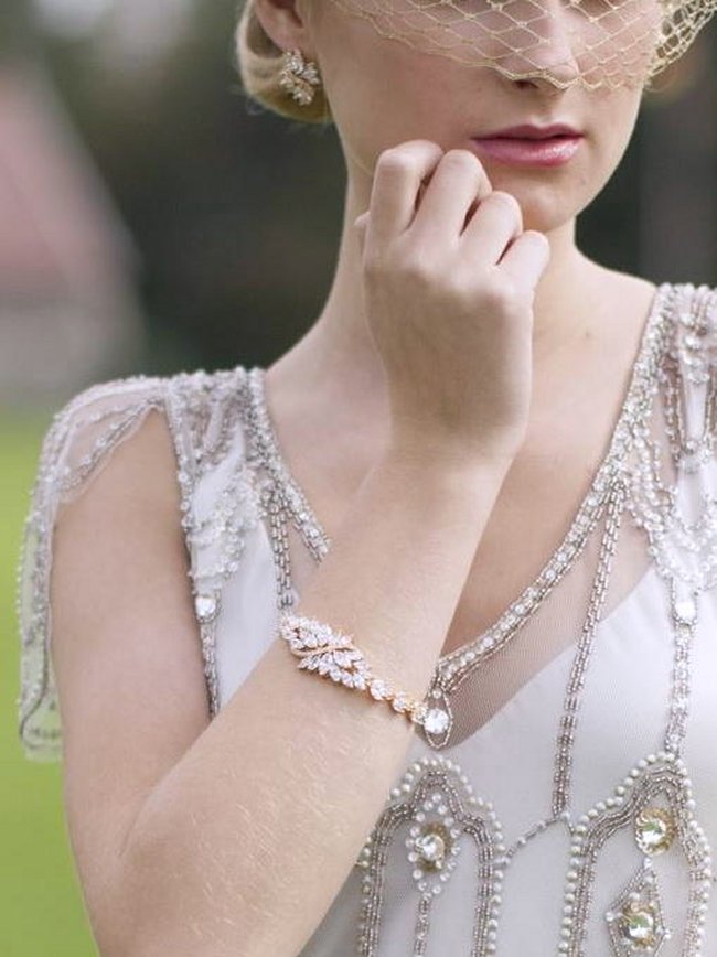 �u���X���b�g�@bracelet �L���[�r�b�N�W���R�j�A�E�A�N�Z�T���[