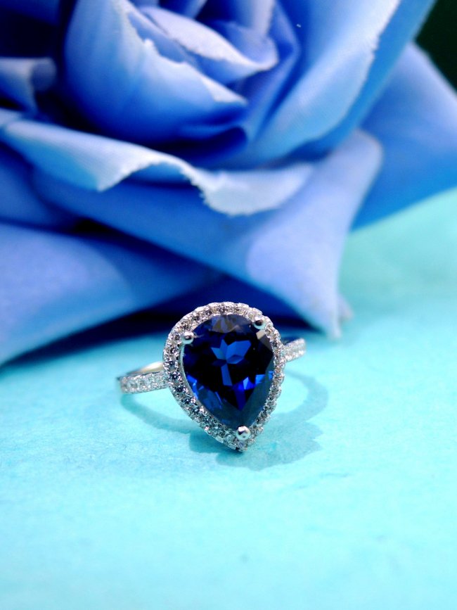 �T�t�@�C�A�@�y�A�V�F�C�v�@�����O�@�L���[�r�b�N�W���R�j�A