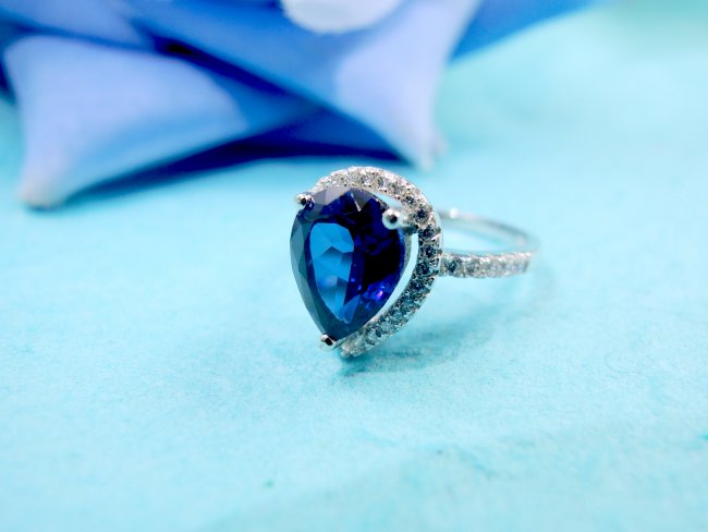 �T�t�@�C�A�@�y�A�V�F�C�v�@�����O�@�L���[�r�b�N�W���R�j�A