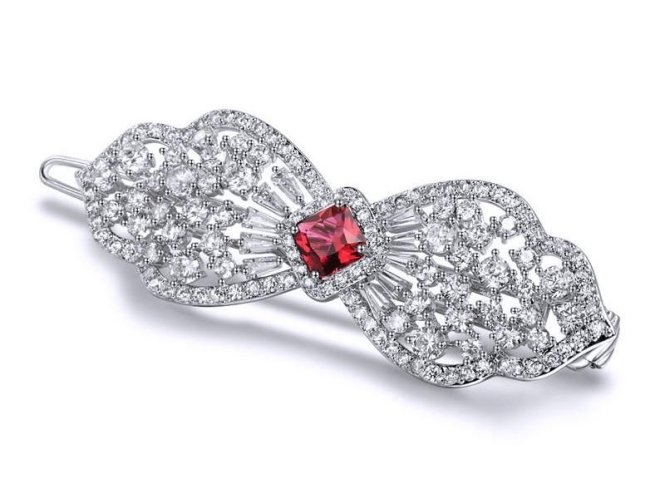 �L���[�r�b�N�W���R�j�A�̃w�A�E�A�N�Z�T���[