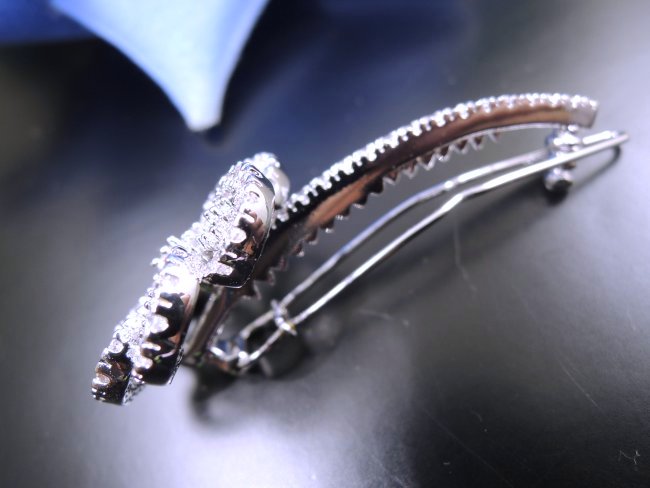 �L���[�r�b�N�W���R�j�A�̃w�A�E�A�N�Z�T���[