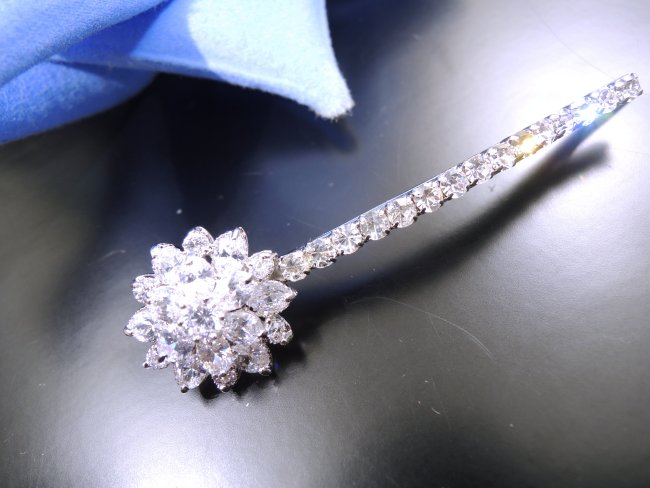 �L���[�r�b�N�W���R�j�A�̃w�A�E�A�N�Z�T���[