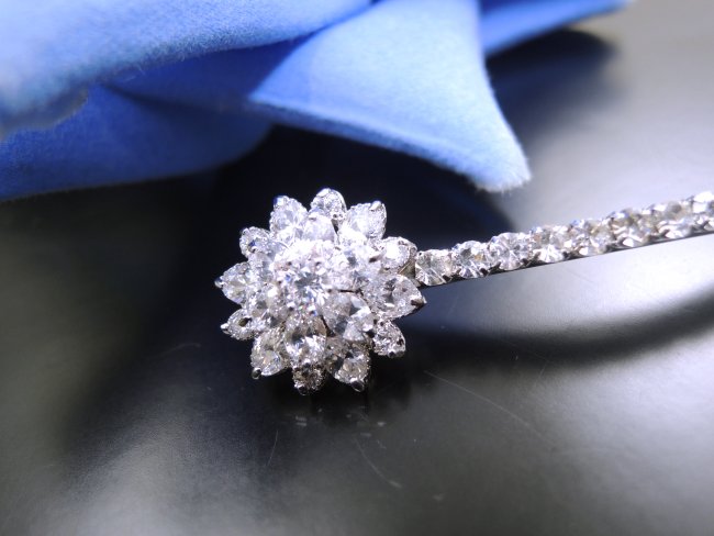 �L���[�r�b�N�W���R�j�A�̃w�A�E�A�N�Z�T���[