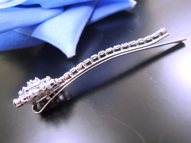 �L���[�r�b�N�W���R�j�A�̃w�A�E�A�N�Z�T���[