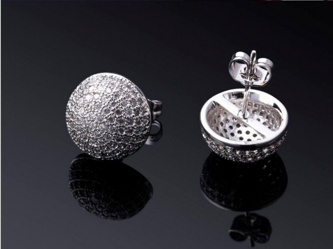 �L���[�r�b�N�W���R�j�A�̃l�b�N���X