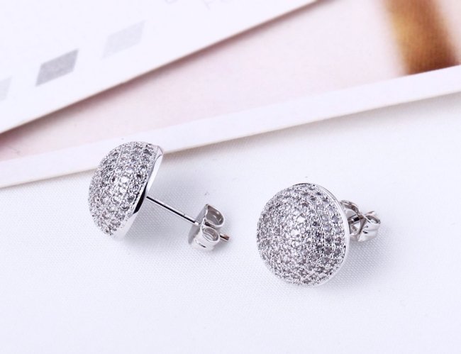 �L���[�r�b�N�W���R�j�A�̃l�b�N���X