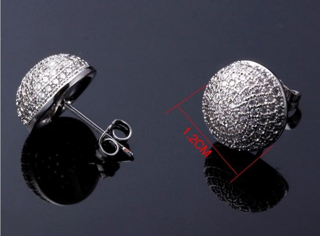 �L���[�r�b�N�W���R�j�A�̃l�b�N���X