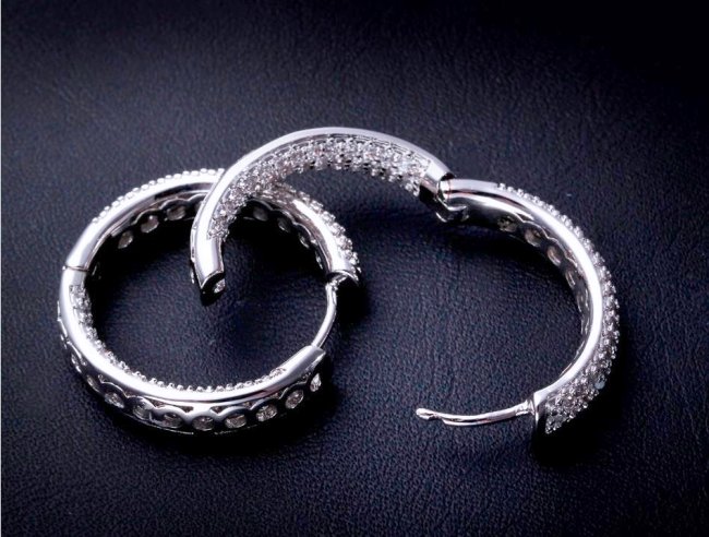 �t�[�v�s�A�X