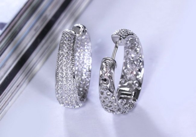 �t�[�v�s�A�X