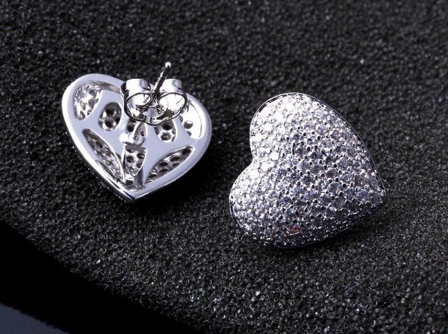 �L���[�r�b�N�W���R�j�A�̃s�A�X