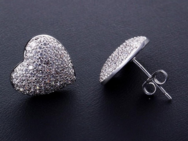 �L���[�r�b�N�W���R�j�A�̃s�A�X