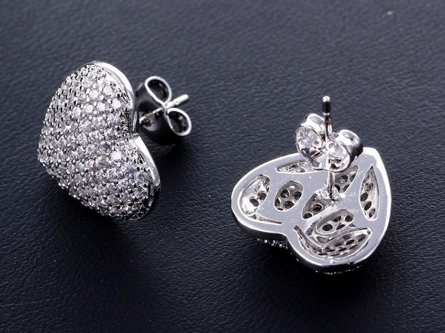 �L���[�r�b�N�W���R�j�A�̃s�A�X