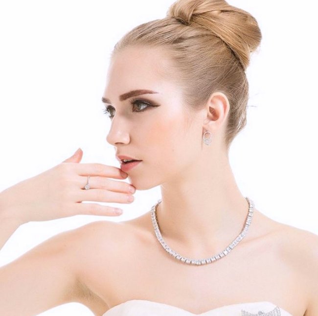 �l�b�N���X