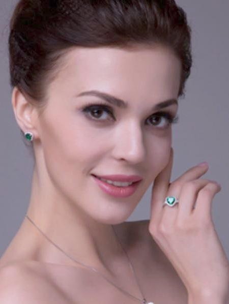 CZ�s�A�X �L���[�r�b�N�W���R�j�A�@�s�A�X