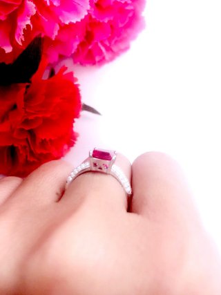 �L���[�r�b�N�W���R�j�A�@���r�[ �����O