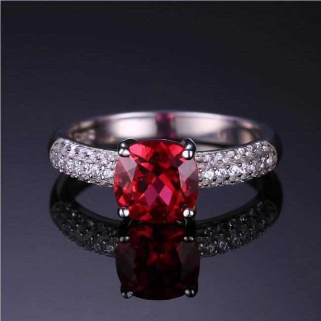 �L���[�r�b�N�W���R�j�A�@���r�[ �����O