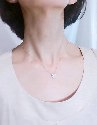 �L���[�r�b�N�W���R�j�A�̃y���_���g