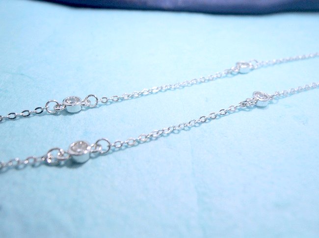 �L���[�r�b�N�W���R�j�A�̃y���_���g