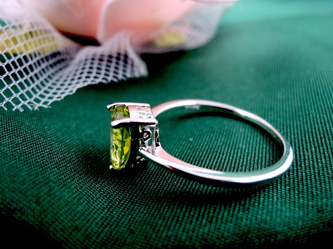 �y���h�b�g �����O