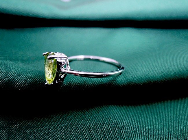 �y���h�b�g �����O