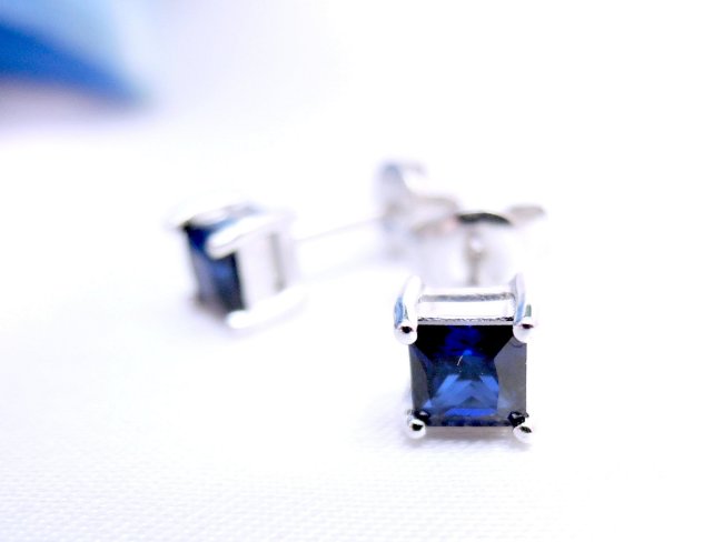 �A�N�Z�T���[�T�t�@�C�� �s�A�X